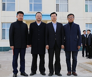 中糧集團(tuán)副總裁兼蒙牛集團(tuán)董事長(zhǎng)馬建平一行蒞臨田牧集團(tuán)牧樂(lè)牧場(chǎng)視察指導(dǎo)！